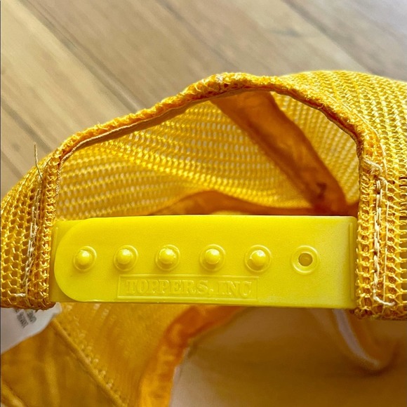 80s Vintage Pac-Man SnapBack Trucker Hat Yellow and White - Picture 6 of 9